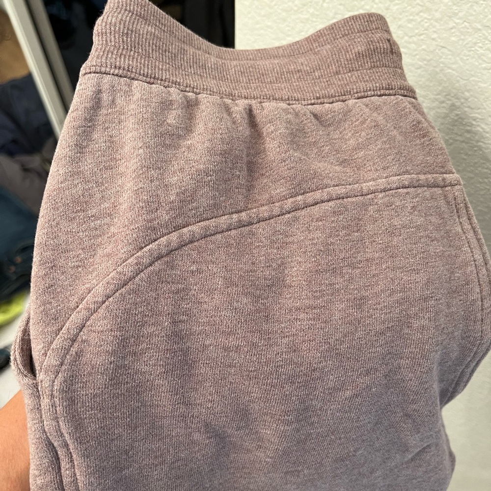 Lululemon joggers